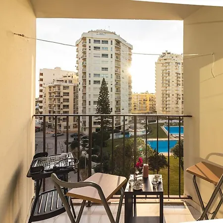 Inviting 2-Bed Apartment In Armacao De Pera * Armacao de Pera