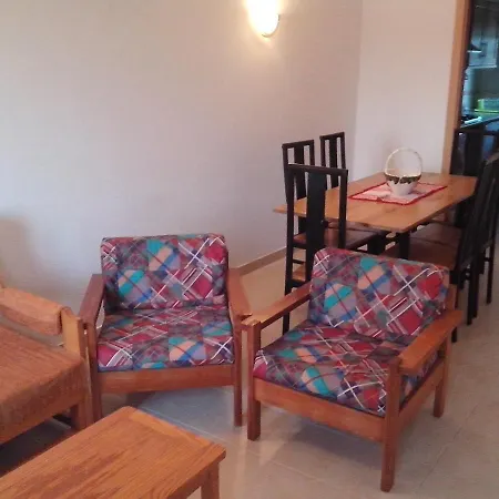 Inviting 2-bed In * Albufeira