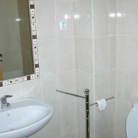 Inviting 2-bed In Apartamento Albufeira