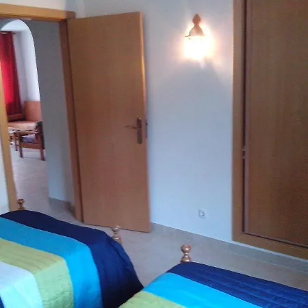 Inviting 2-bed In * Albufeira
