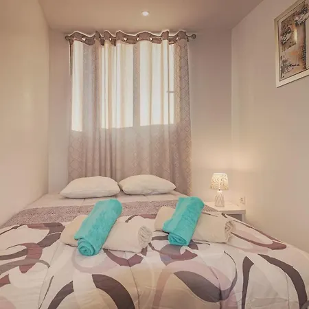 Appartement Inviting 2-Bed Apartment In Armacao De Pera *