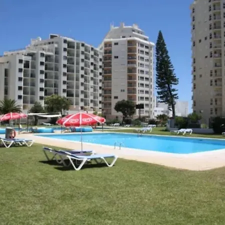 Inviting 2-Bed Apartment In Armacao De Pera Appartement Armação de Pêra